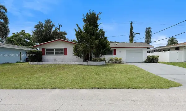 3696 Dogwood Avenue, Palm Beach Gardens, FL 33410