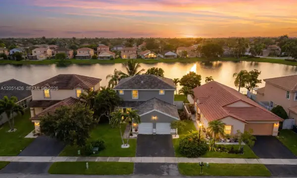 18546 NW 22nd Street, Pembroke Pines, FL 33029