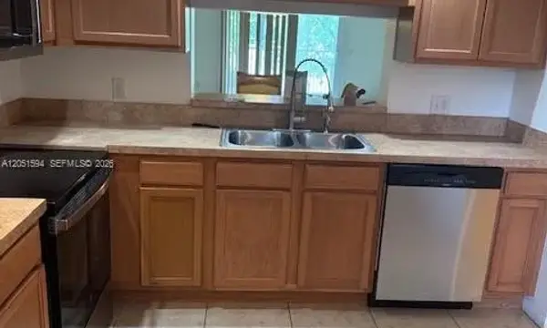 100 SW 130th Terrace 308c, Pembroke Pines, FL 33027