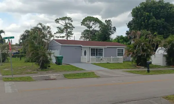 4331 SW 23rd Court, Fort Lauderdale, FL 33317