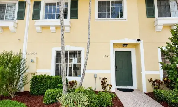 5905 Manchester Way, Tamarac, FL 33321
