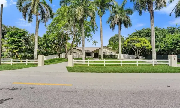 2255 SW 145th Avenue, Davie, FL 33325