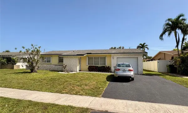 11851 NW 23rd Street, Pembroke Pines, FL 33026