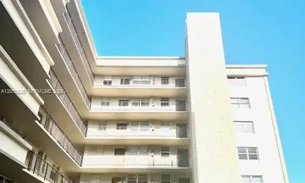 1811 Jefferson Street 210, Hollywood, FL 33020