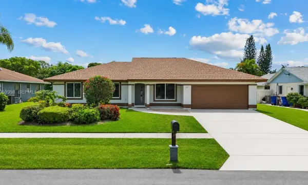 139 Galiano Street, Royal Palm Beach, FL 33411