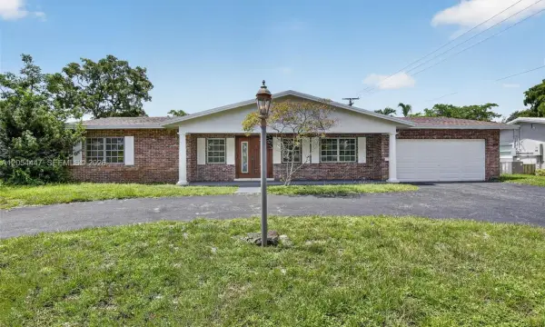 5620 SW 8th Street, Plantation, FL 33317