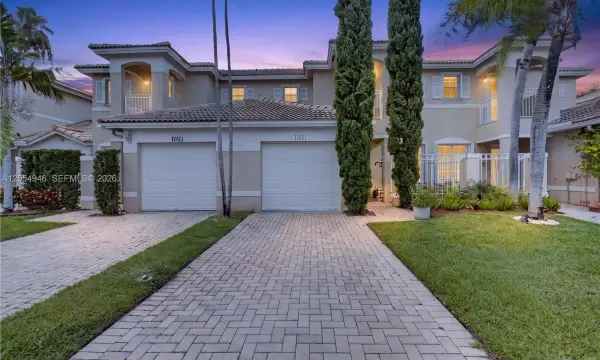 17071 NW 22nd Street, Pembroke Pines, FL 33028