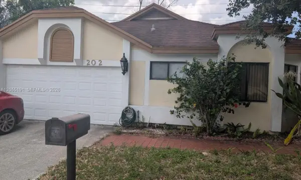 202 Maddy Lane, North Lauderdale, FL 33068