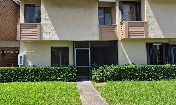 9943 W Atlantic Boulevard 9943, Coral Springs, FL 33071