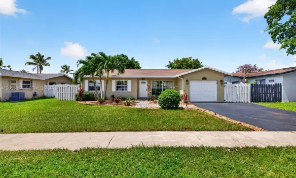11371 NW 37th Place, Sunrise, FL 33323