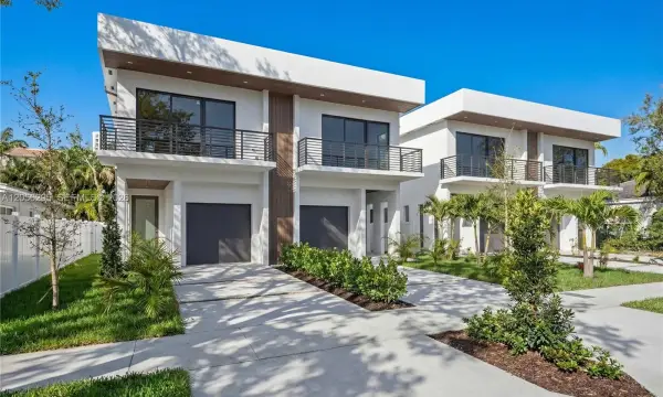 17 SE 12th Avenue, Fort Lauderdale, FL 33301