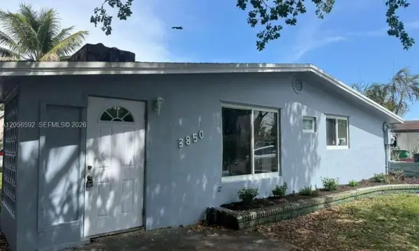 3850 SW 59th Terrace, Davie, FL 33314