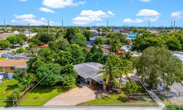 6045 Dawson Street, Hollywood, FL 33023
