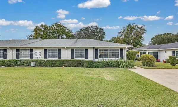10115 44th Way S 409, Boynton Beach, FL 33436