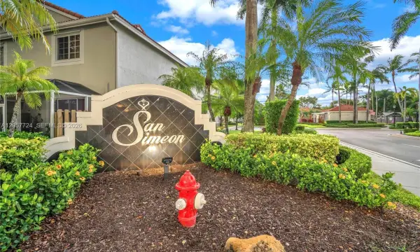 3692 San Simeon Circle, Weston, FL 33331