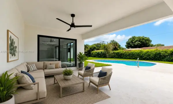 6940 NW 6th Street, Plantation, FL 33317