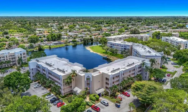 10208 NW 24th Place 205, Sunrise, FL 33322