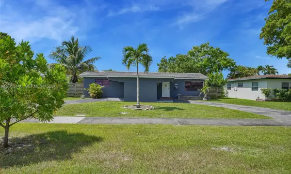 3338 Cleveland Street, Hollywood, FL 33021