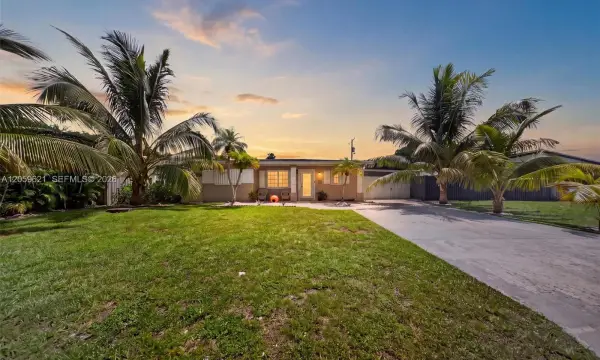 6404 Grant Court, Hollywood, FL 33024