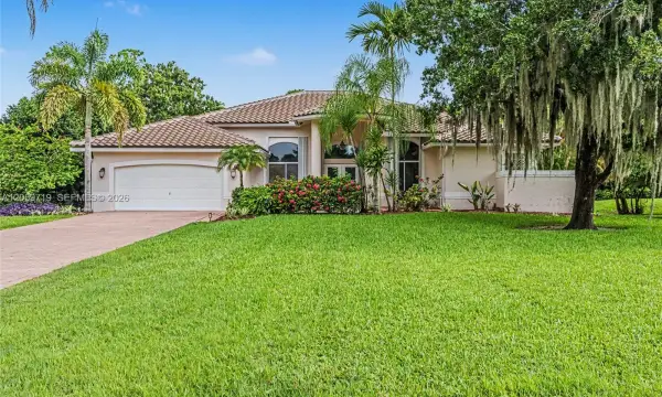 9825 Hindel Court, Boynton Beach, FL 33472