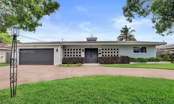 5281 SW 4th Court, Plantation, FL 33317