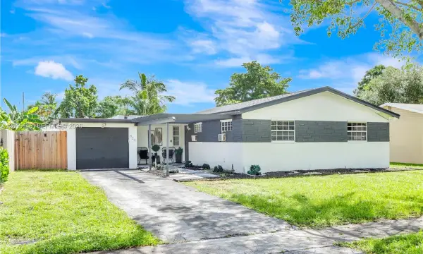 820 NW 67th Avenue, Margate, FL 33063