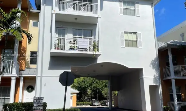 412 SW 13th Terrace 412, Fort Lauderdale, FL 33312
