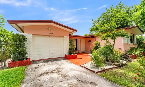 1019 S 29th Avenue, Hollywood, FL 33020