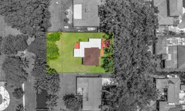 861 Holly Lane, Plantation, FL 33317