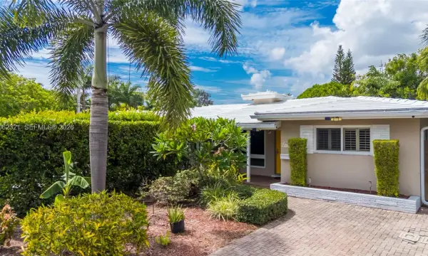 2115 NE 15th Avenue, Wilton Manors, FL 33305