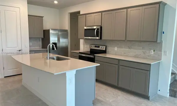 6121 Rancho Lane, Greenacres, FL 33415