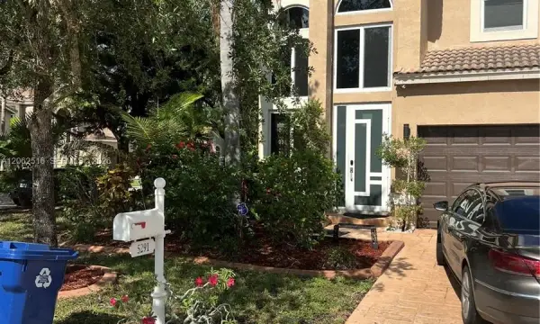 5291 NW 113th Avenue, Coral Springs, FL 33076