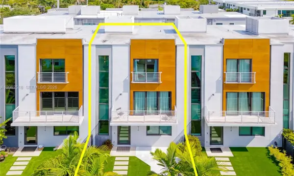 916 NE 4th Street, Fort Lauderdale, FL 33301