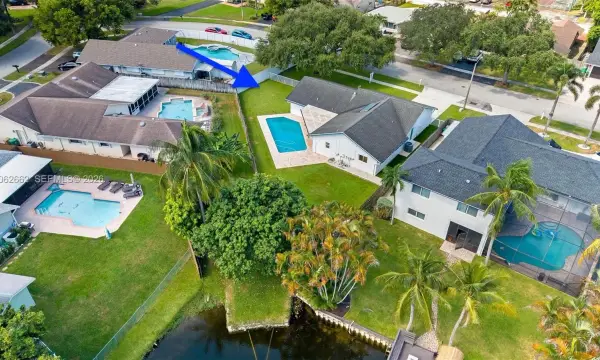 2760 SW 86th Way, Davie, FL 33328