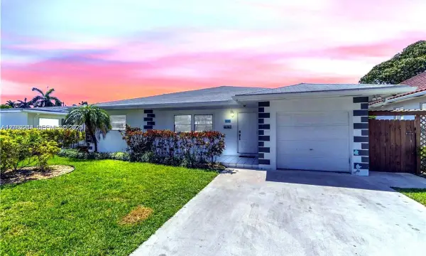 806 NE 4th Street, Hallandale Beach, FL 33009