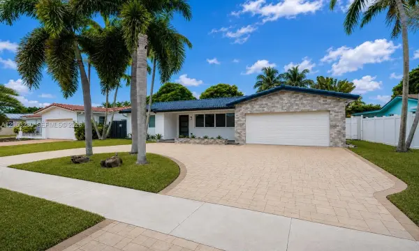 5424 Garfield Street, Hollywood, FL 33021