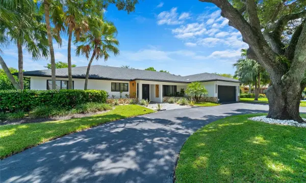 1520 SW 68th Avenue, Plantation, FL 33317