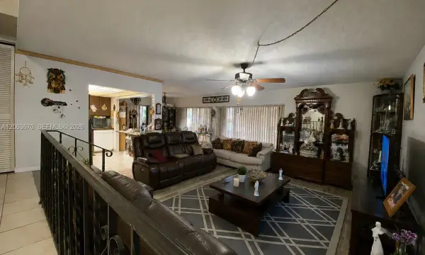 4850 SW 63rd Terrace 313, Davie, FL 33314