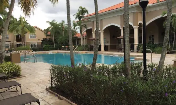 230 SW 117th Terrace 11102, Pembroke Pines, FL 33025