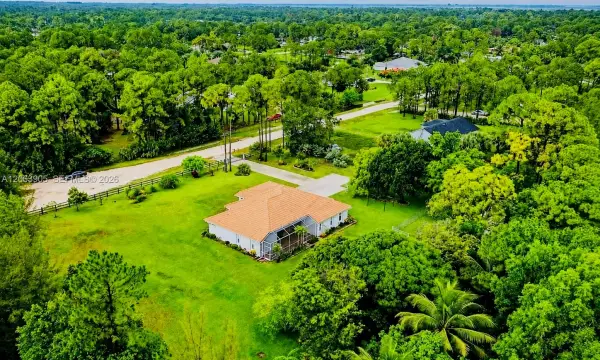 17025 N 84th Court N, Loxahatchee, FL 33470