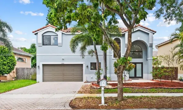 11293 Rhapsody Road, Cooper City, FL 33026