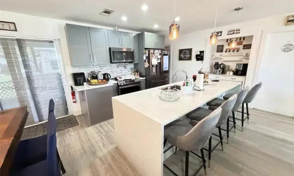 1250 NW 46th Street, Deerfield Beach, FL 33064