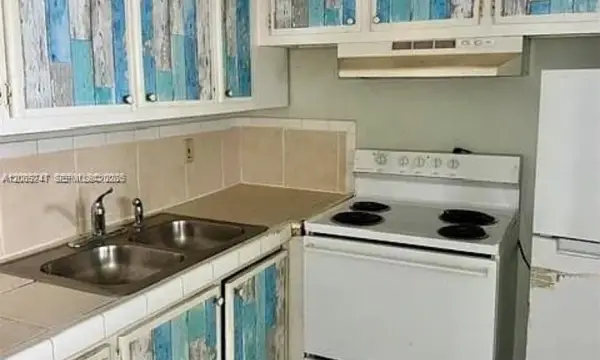 119 E Salisbury E 119, West Palm Beach, FL 33417