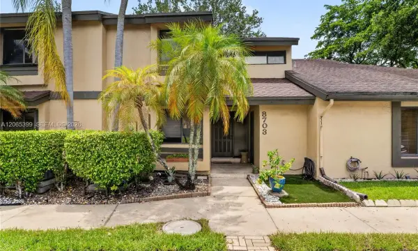8703 Cleary Boulevard, Plantation, FL 33324