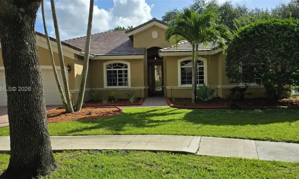 2823 Poinciana Circle, Cooper City, FL 33026