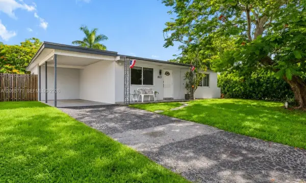 8921 NW 26th Place, Sunrise, FL 33322