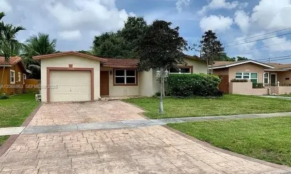 1905 N 47th Avenue, Hollywood, FL 33021