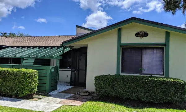 460 Lakeview Drive 4, Weston, FL 33326
