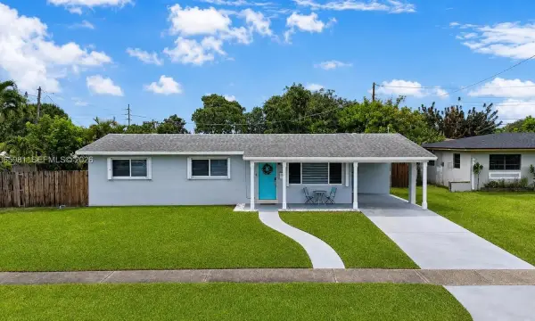 6414 SW 7th Street, Pembroke Pines, FL 33023