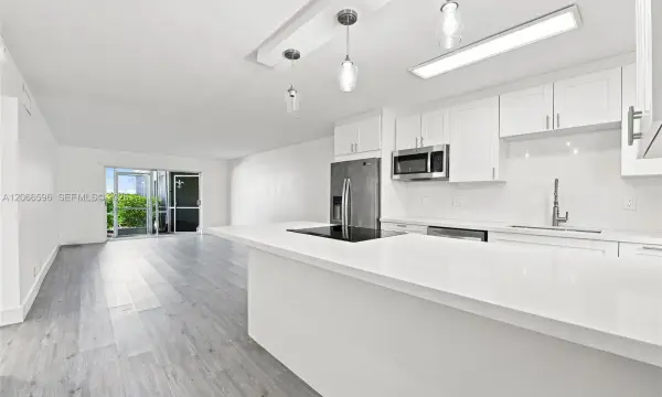222 N Federal Highway 115, Deerfield Beach, FL 33441